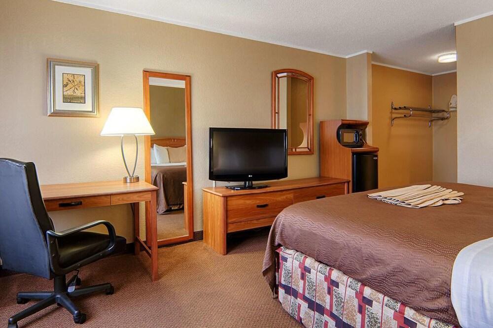 Norwood Inn & Suites Mankato North Mankato Dış mekan fotoğraf