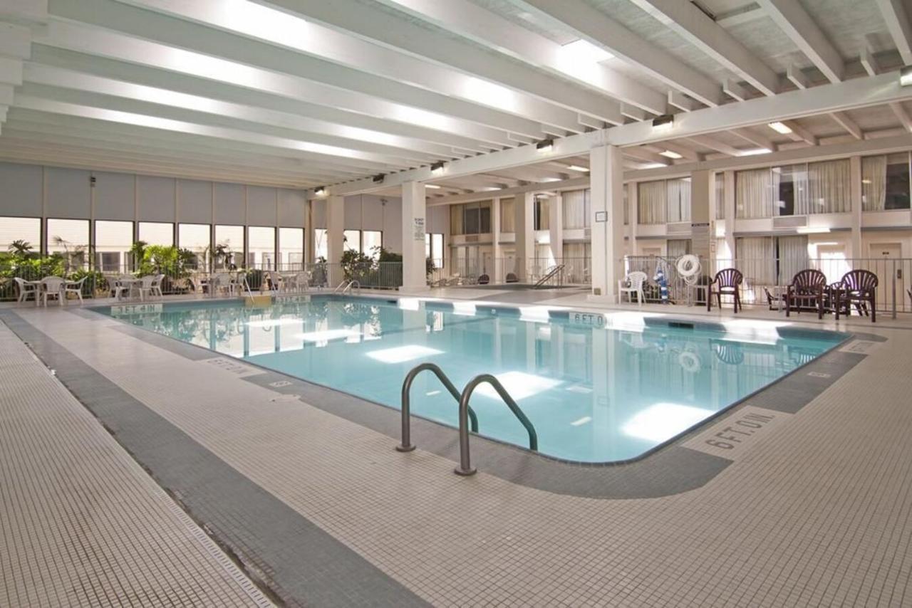 Norwood Inn & Suites Mankato North Mankato Konforlar fotoğraf